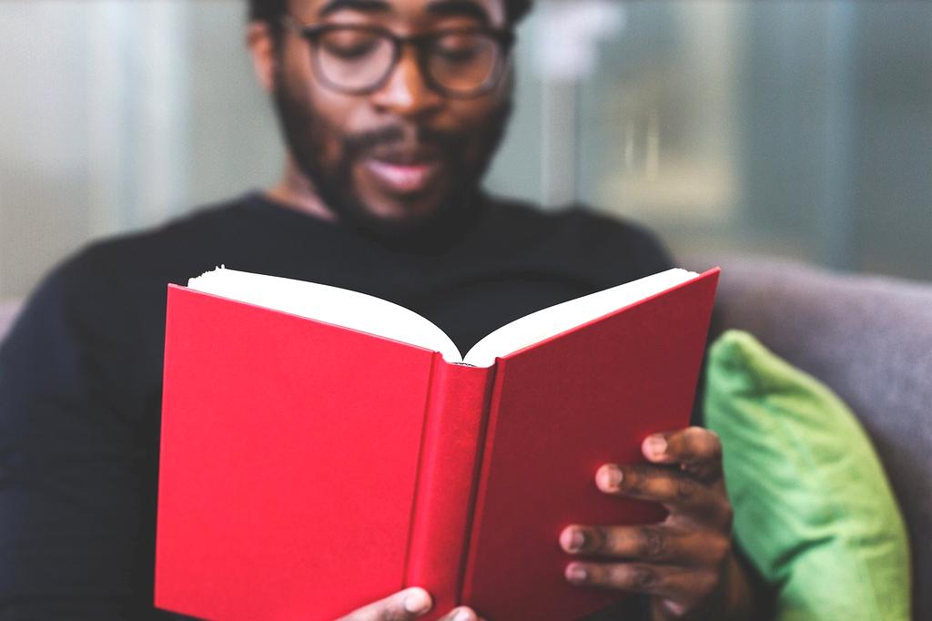 Virtual reality learning environment for lifestyle education