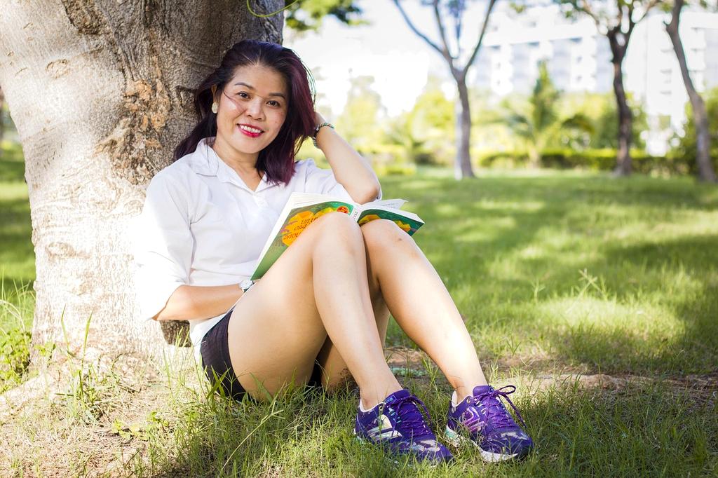 Dr. Anna Keller lifestyle education expert